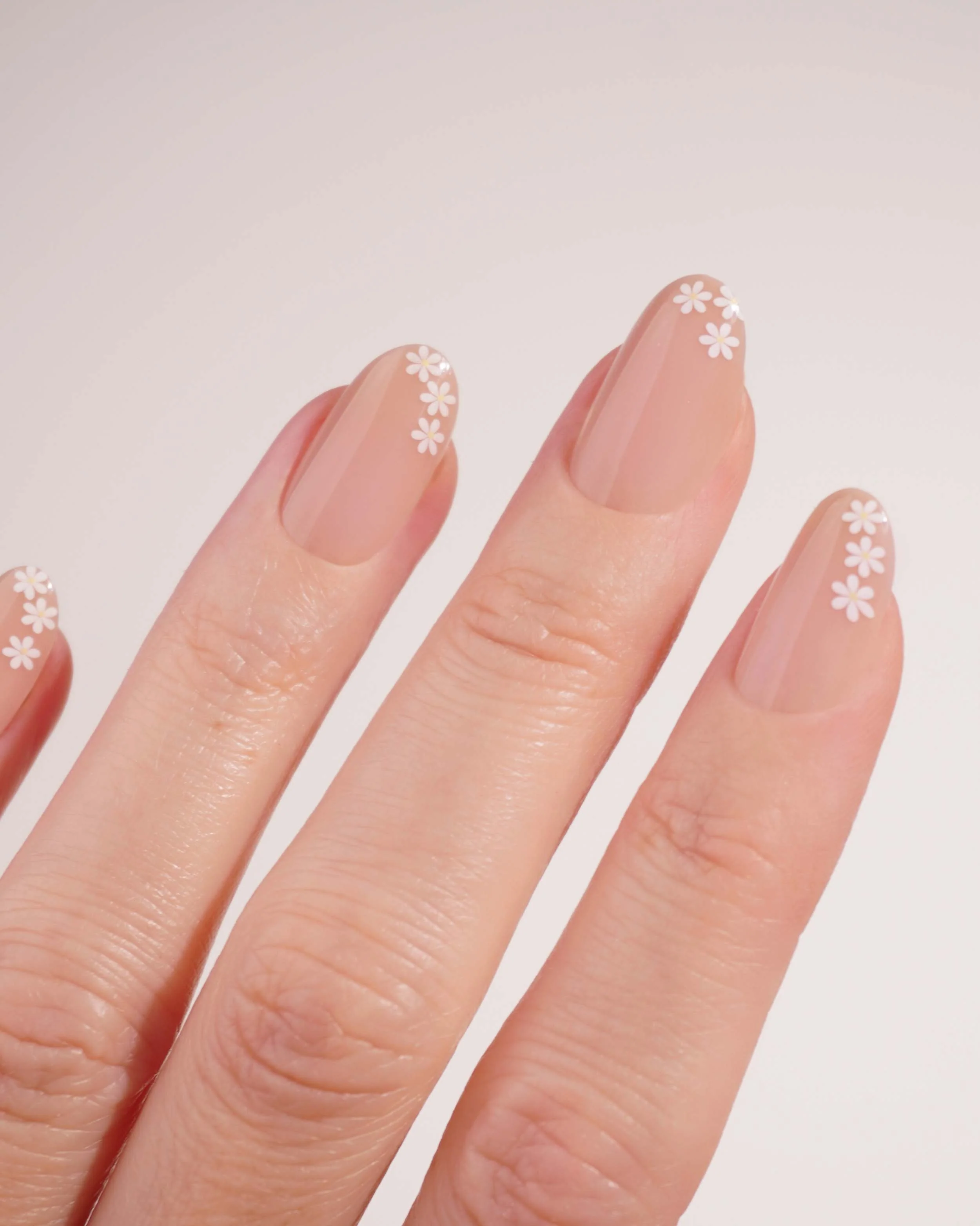 Flower Power Medium Round Soft Gel Press Ons - Image 2