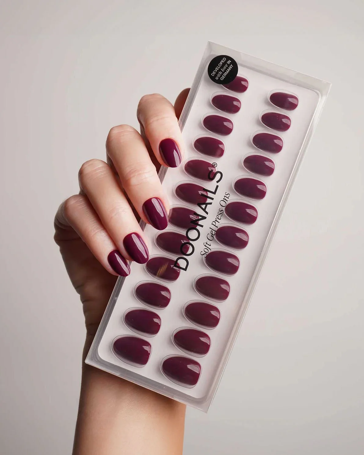 Into You Short Round Soft Gel Press Ons - Image 4
