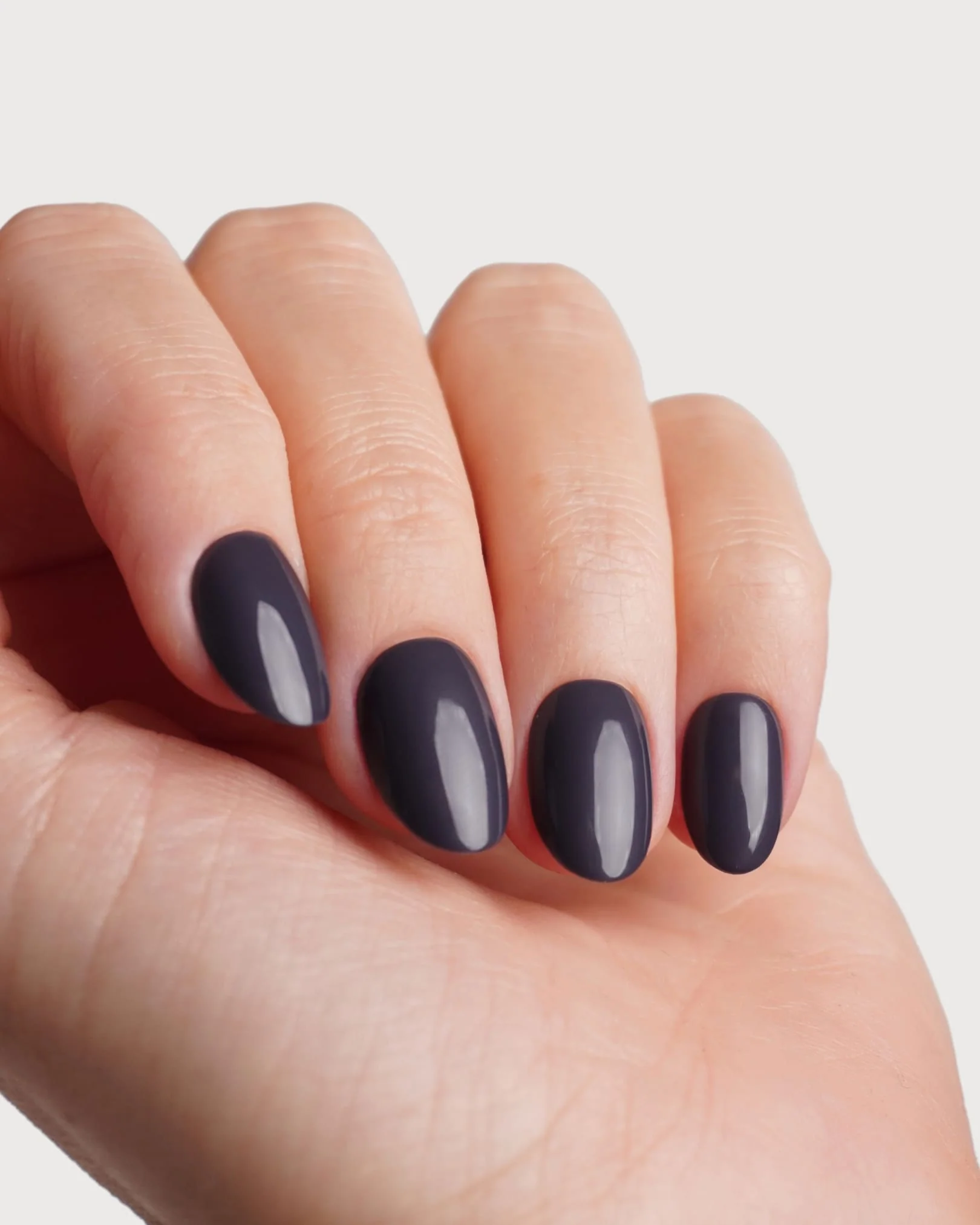 Stormy Grey Short Round Soft Gel Press Ons - Image 4